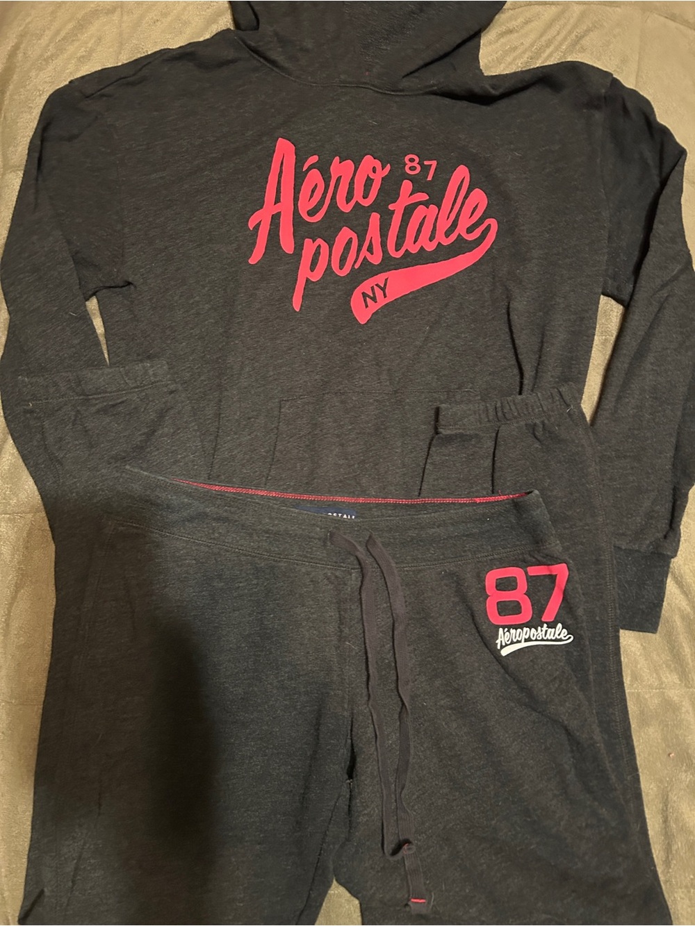 Aeropostale sweatsuit Hoodie & Sweatpants Set